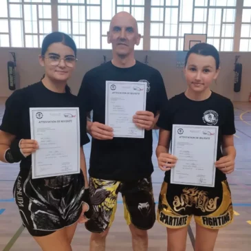 Des nouveaux gradés au Spartiate Fighting Club d’Arques